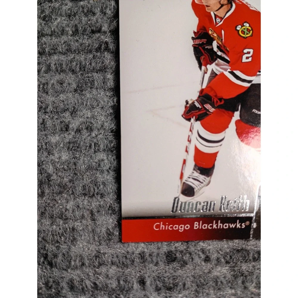 2010-2011 Upper Deck Chicago Blackhawks Duncan Keith Hockey Card #155